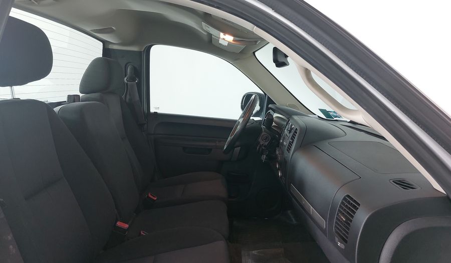 Chevrolet Cheyenne 5.3 2500 CHEYENNE CAB REG 4WD P V8 AT Pickup 2013