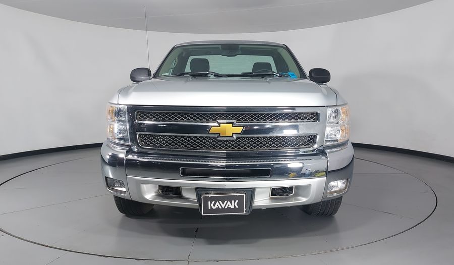 Chevrolet Cheyenne 5.3 2500 CHEYENNE CAB REG 4WD P V8 AT Pickup 2013