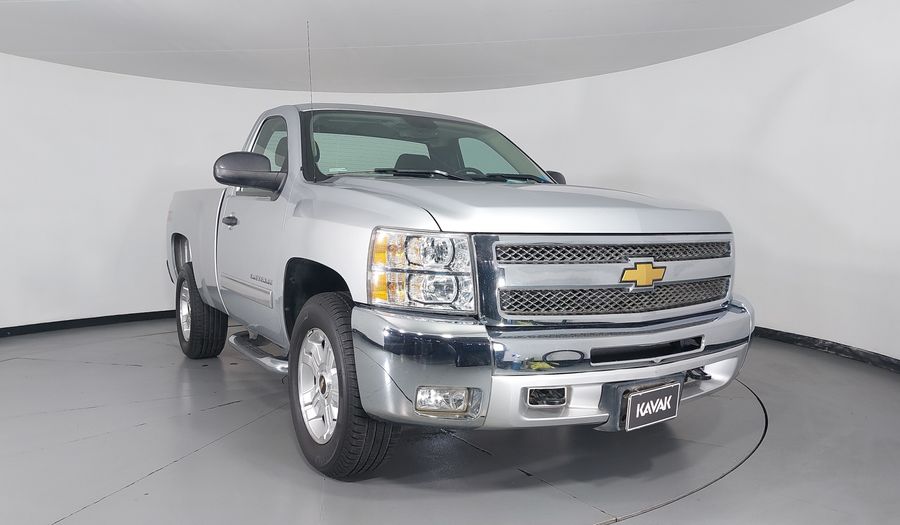 Chevrolet Cheyenne 5.3 2500 CHEYENNE CAB REG 4WD P V8 AT Pickup 2013