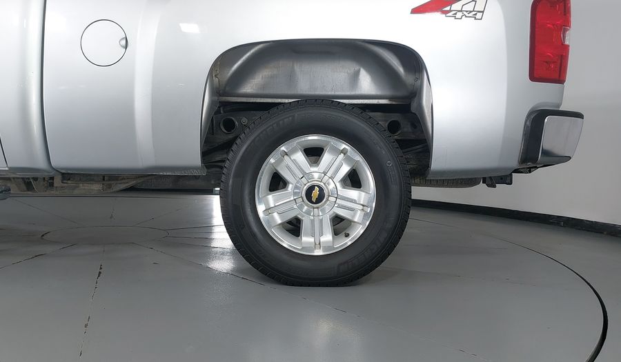 Chevrolet Cheyenne 5.3 2500 CHEYENNE CAB REG 4WD P V8 AT Pickup 2013