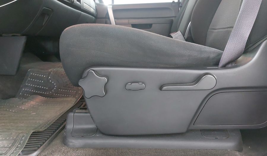 Chevrolet Cheyenne 5.3 2500 CHEYENNE CAB REG 4WD P V8 AT Pickup 2013