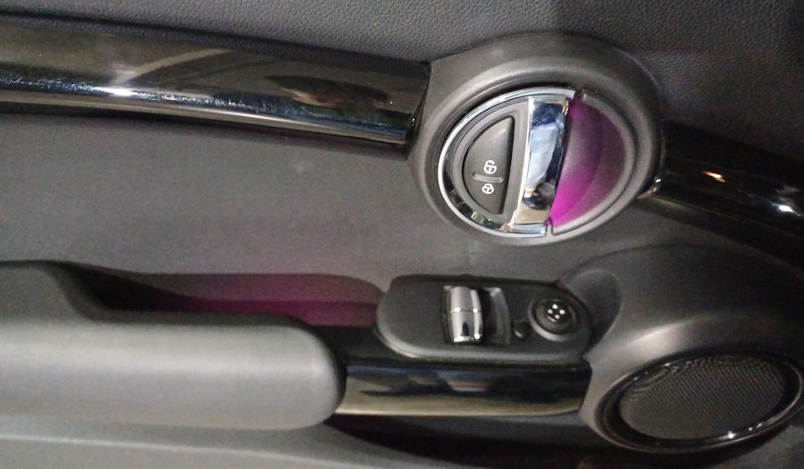 Mini Cooper 1.5 COOPER CHILI AT Hatchback 2016