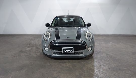 Mini • Cooper