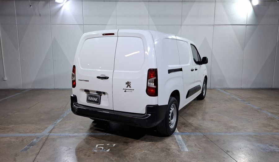 Peugeot Partner 1.2 PURETECH MAXI PACK Van 2022