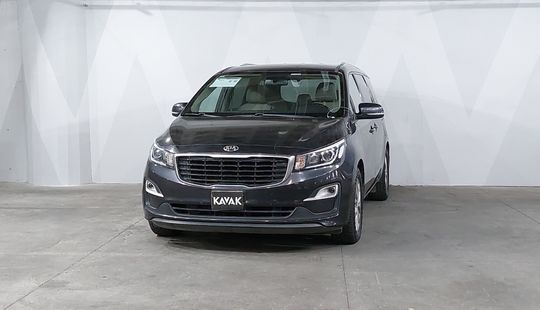 Kia • Sedona