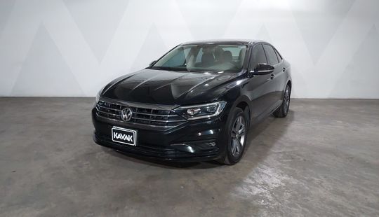 Volkswagen • Jetta