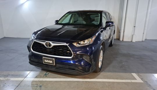 Toyota • Highlander