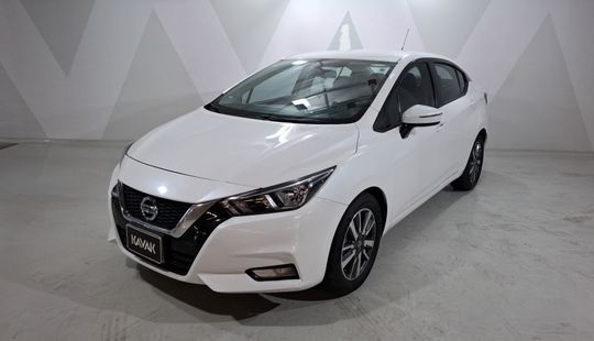 Nissan • Versa