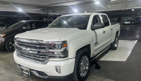 Chevrolet • Cheyenne