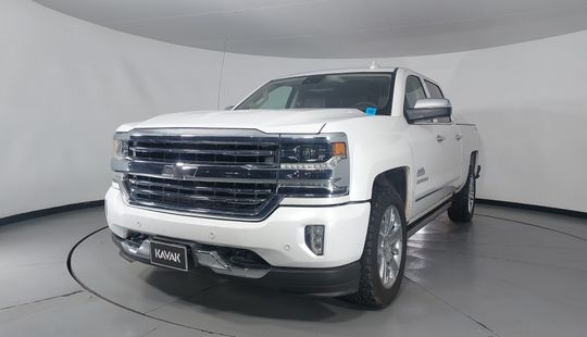 Chevrolet • Cheyenne