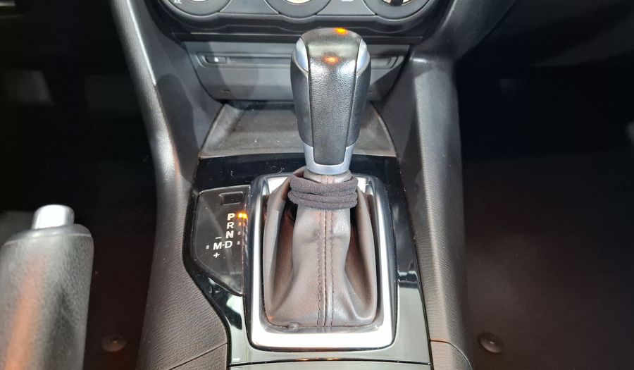 Mazda 3 2.0 SEDAN I TOURING TA Sedan 2015