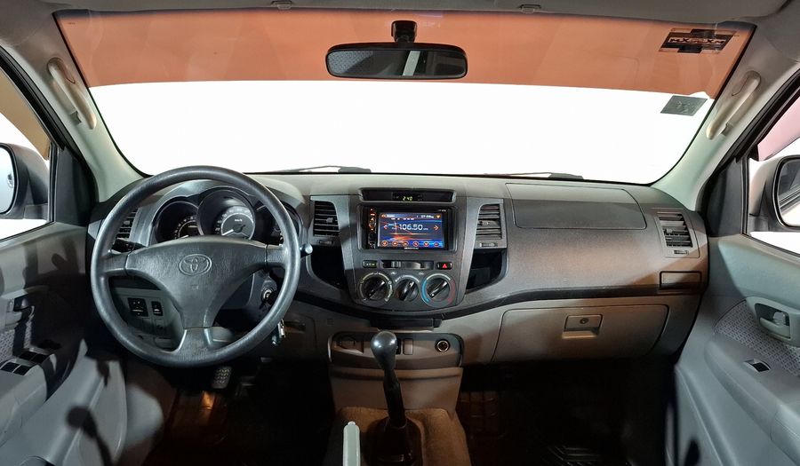 Toyota Hilux 2.7 DOBLE CABINA SR Pickup 2011