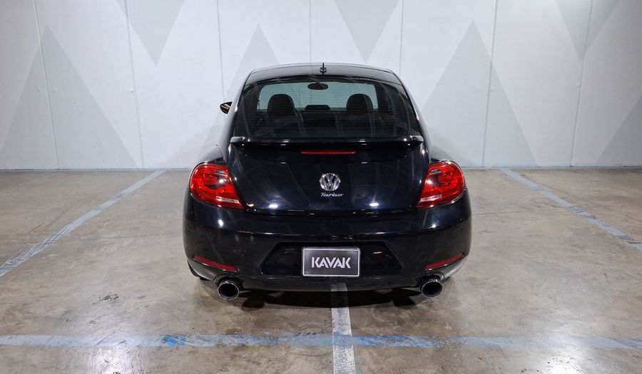 Volkswagen Beetle 2.0 FENDER TURBO DSG Hatchback 2013
