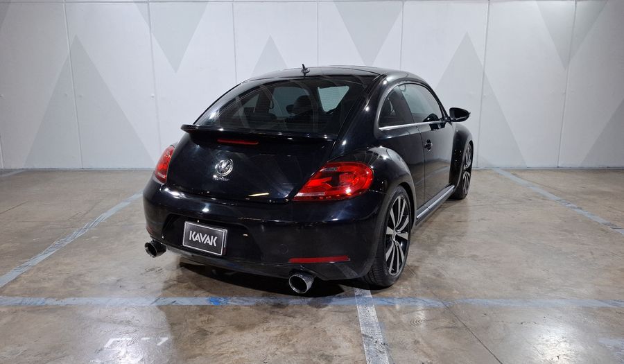 Volkswagen Beetle 2.0 FENDER TURBO DSG Hatchback 2013