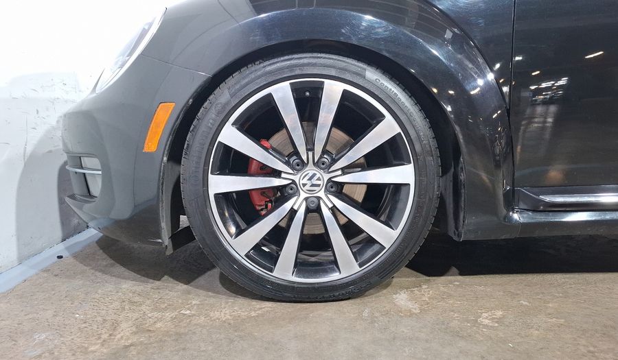 Volkswagen Beetle 2.0 FENDER TURBO DSG Hatchback 2013