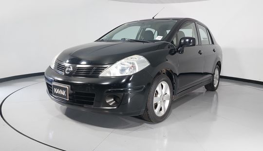 Nissan • Tiida