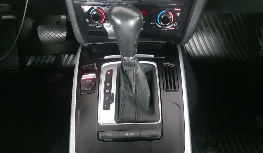 Audi A5 2.0TFSI SPORTBAC LUXURY S TRONIC QUATTRO Hatchback 2011