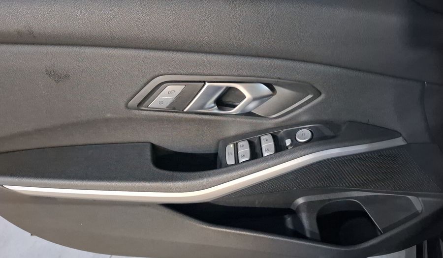 Bmw Serie 3 2.0 320I AUTO Sedan 2021