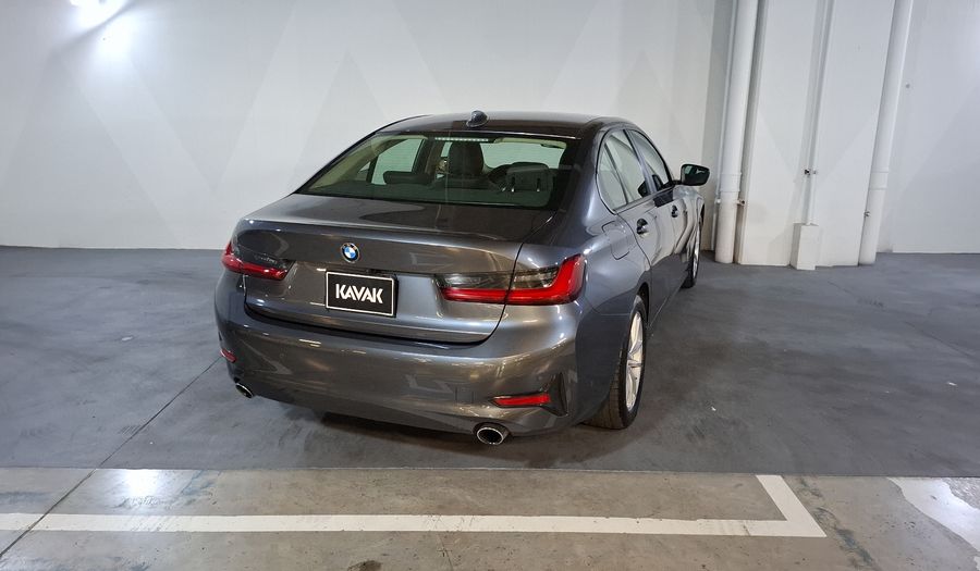 Bmw Serie 3 2.0 320I AUTO Sedan 2021