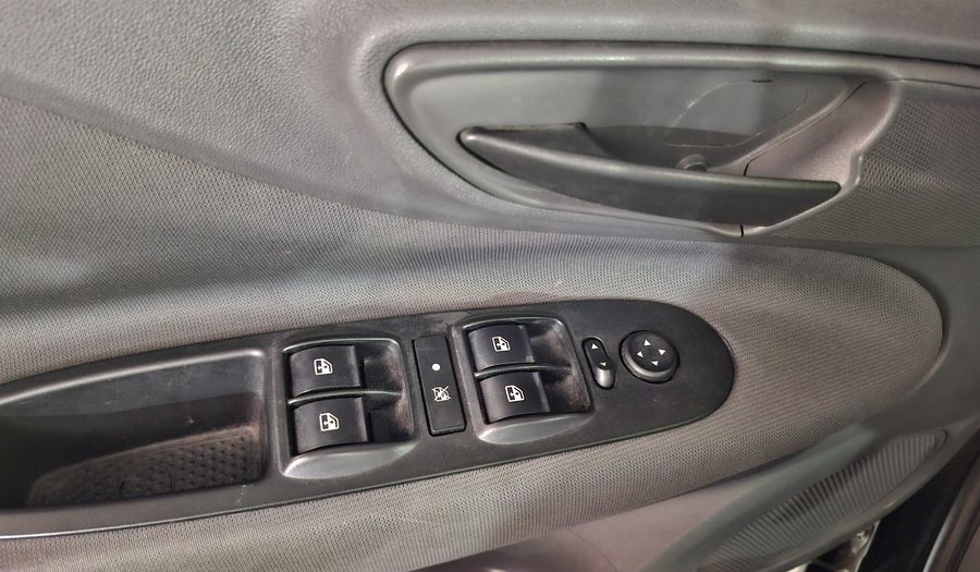 Fiat Punto 1.4 ATTRACTIVE 5P Hatchback 2014