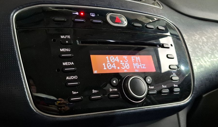 Fiat Punto 1.4 ATTRACTIVE 5P Hatchback 2014
