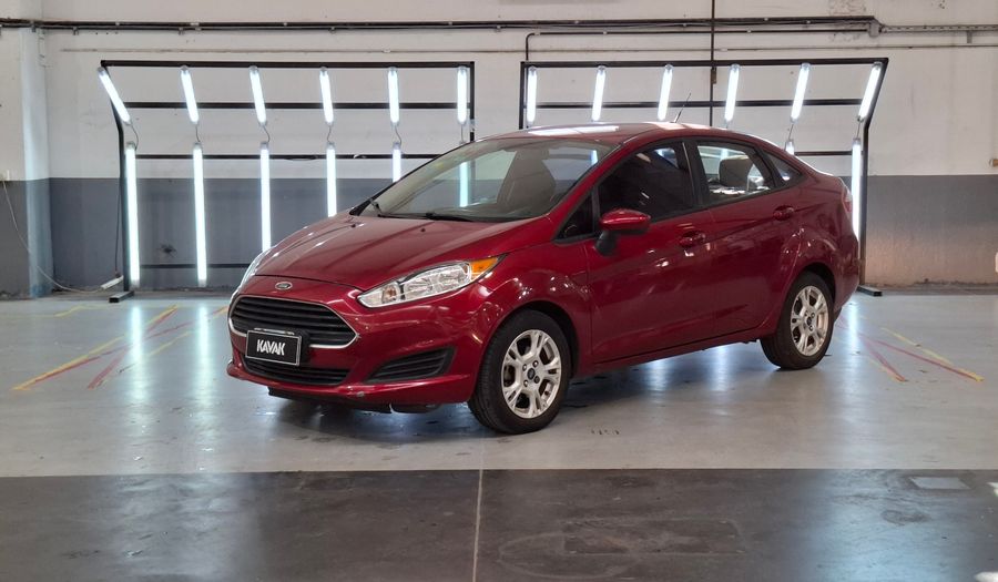 Ford Fiesta Kinetic Design 1.6 S PLUS Sedan 2014