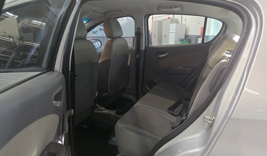 Fiat Palio 1.6 16V ESSENCE Hatchback 2013