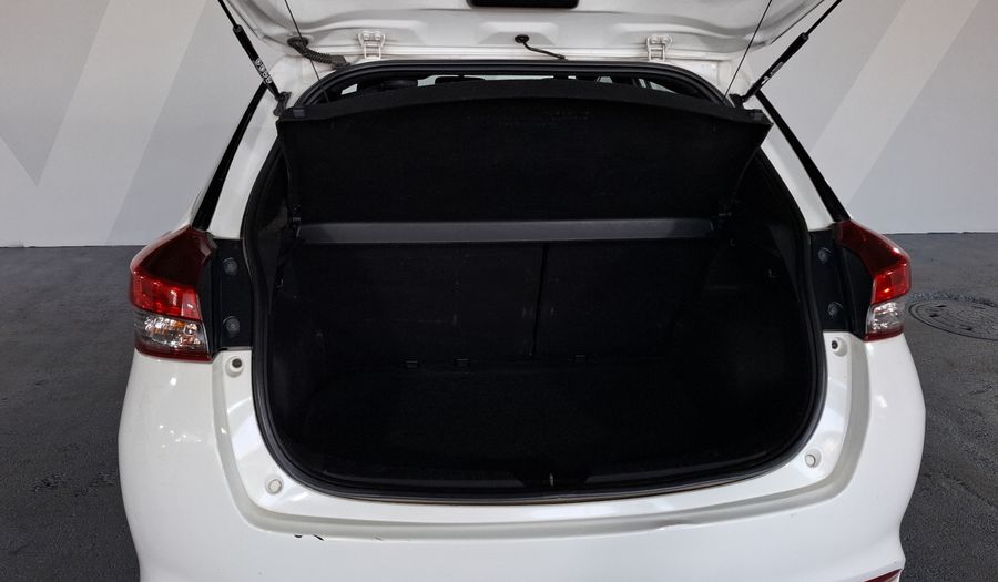 Toyota Yaris 1.5 S AUTO Hatchback 2019