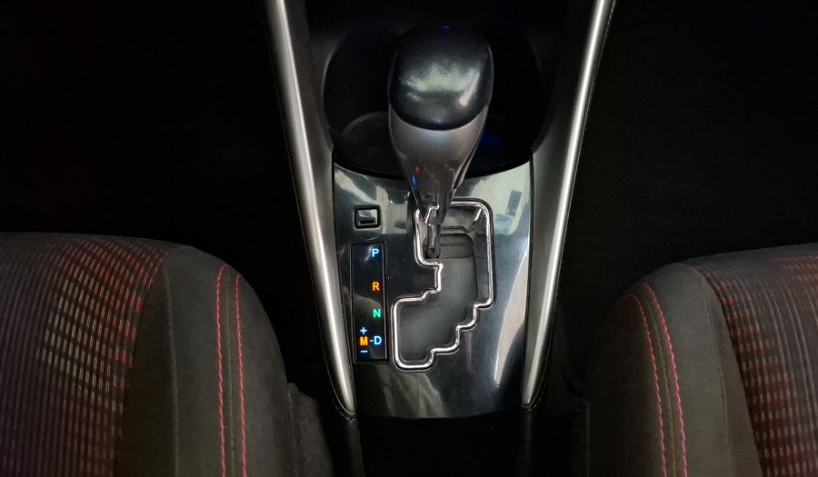 Toyota Yaris 1.5 S AUTO Hatchback 2019