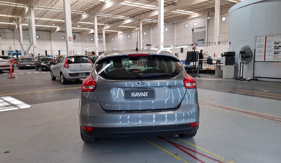 Ford Focus Iii 2.0 SE Hatchback 2015