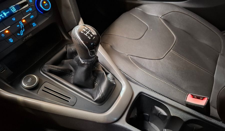 Ford Focus Iii 2.0 SE Hatchback 2015