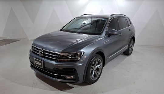 Volkswagen • Tiguan
