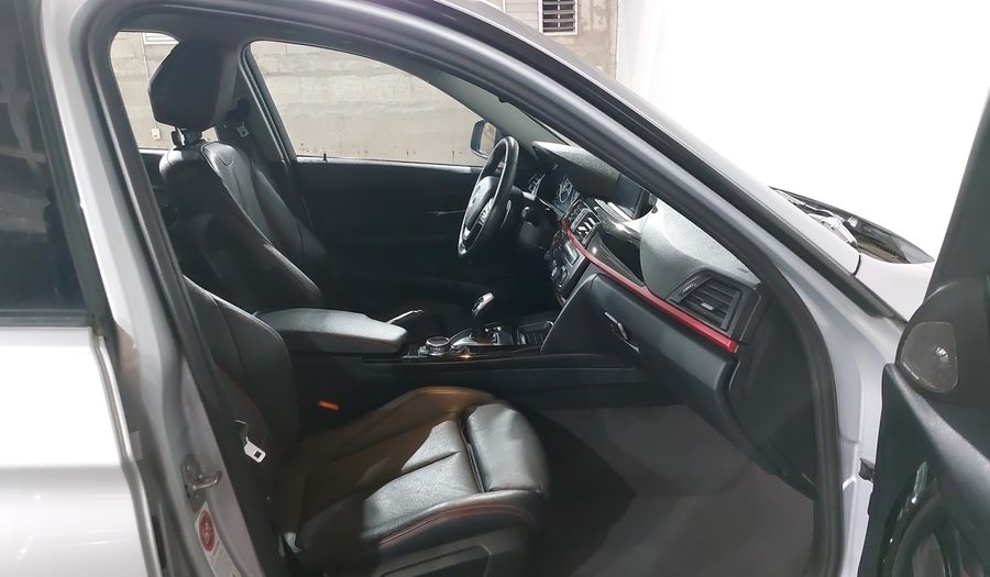Bmw Serie 3 3.0 335IA SPORT LINE Sedan 2015