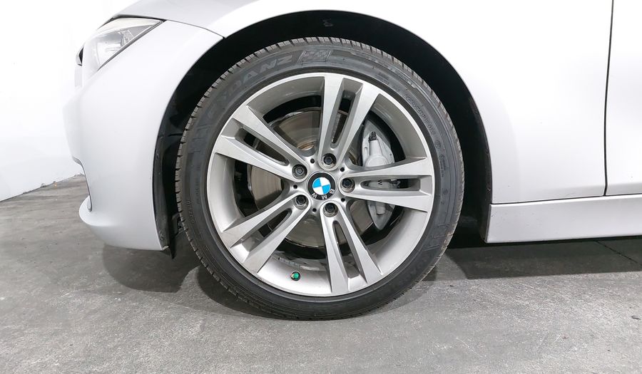 Bmw Serie 3 3.0 335IA SPORT LINE Sedan 2015