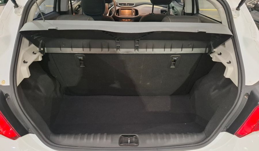 Chevrolet Onix 1.4 LT Hatchback 2018