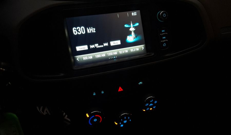 Chevrolet Onix 1.4 LT Hatchback 2018