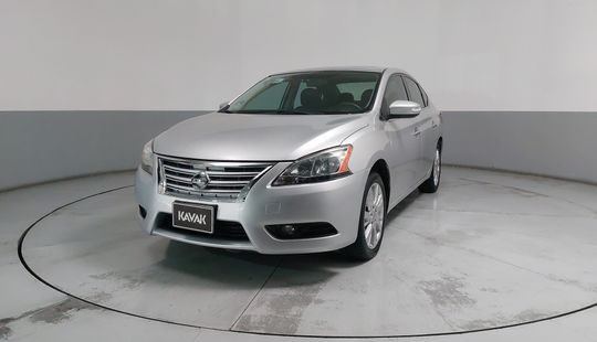 Nissan • Sentra