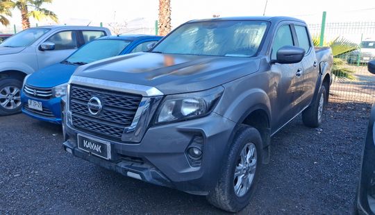 Nissan • Navara