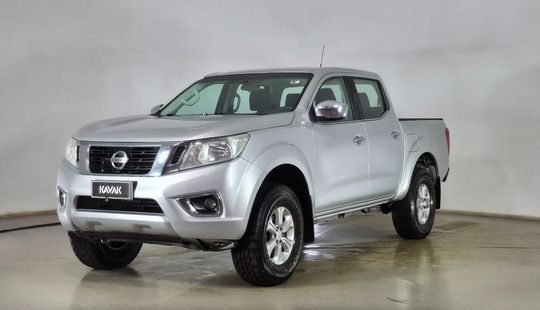 Nissan • Navara