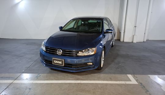 Volkswagen • Jetta