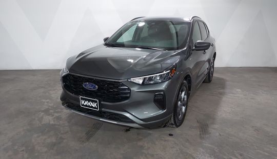 Ford • Escape