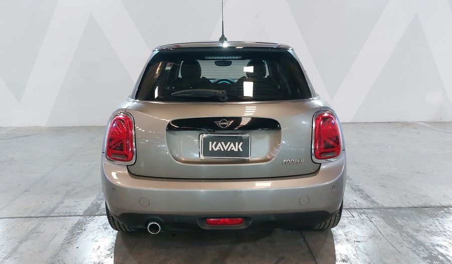 Mini Cooper 1.5 COOPER CHILI DCT Hatchback 2021