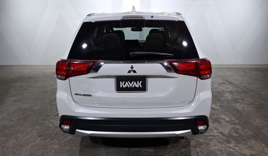 Mitsubishi Outlander 2.4 LIMITED Suv 2017
