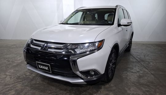 Mitsubishi • Outlander
