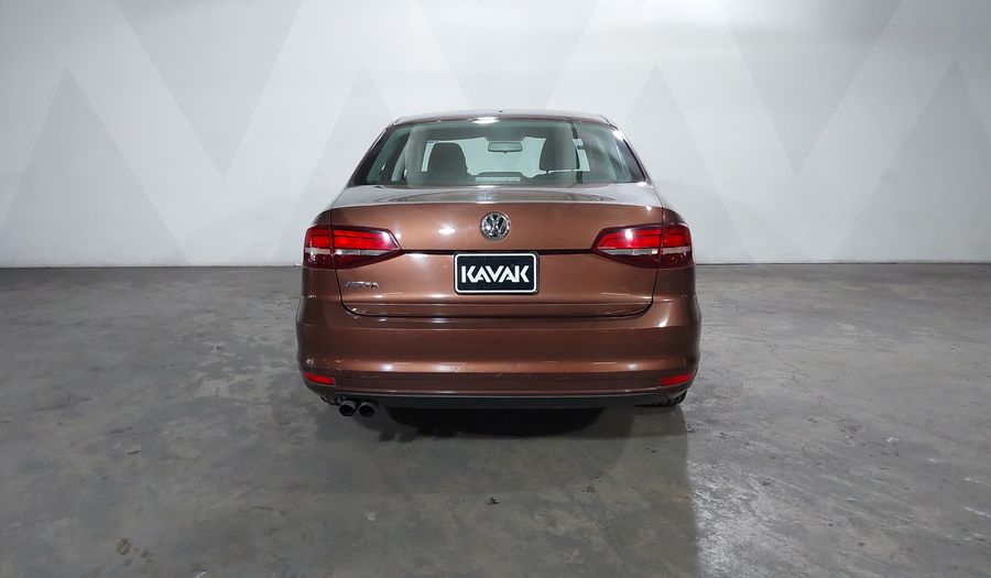 Volkswagen Jetta 2.5 TRENDLINE MT Sedan 2016