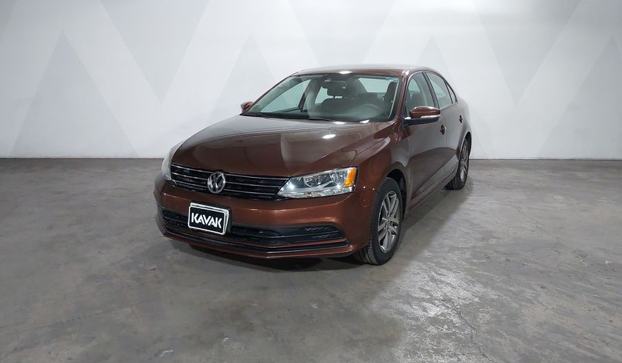 Volkswagen Jetta 2.5 TRENDLINE MT Sedan 2016