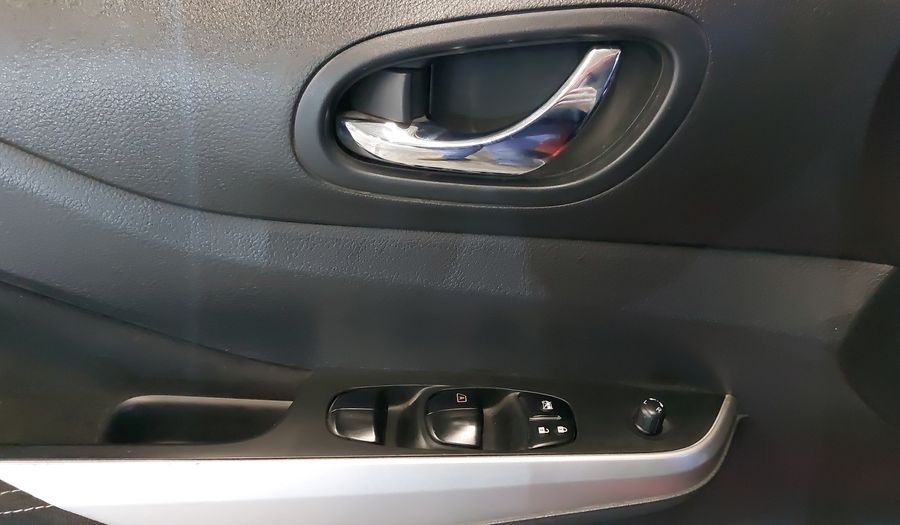 Nissan Np300 2.5 LE TM AC Pickup 2019