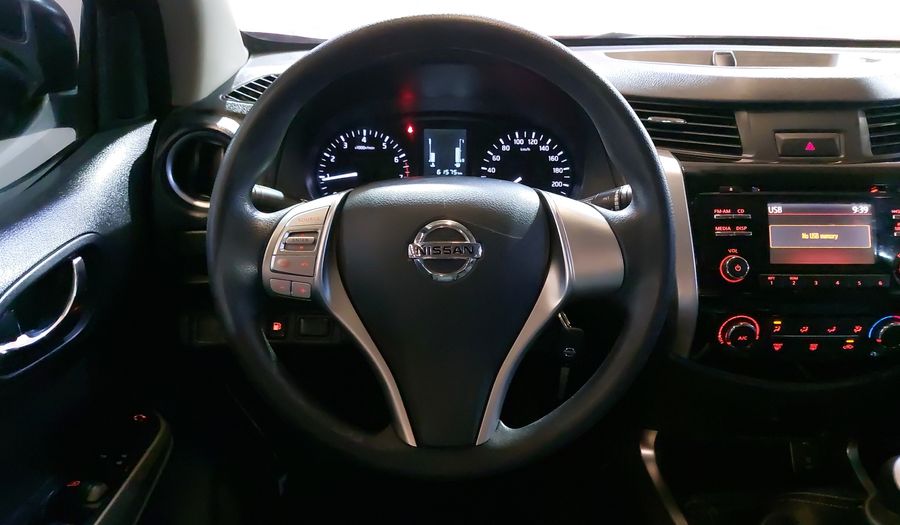 Nissan Np300 2.5 LE TM AC Pickup 2019