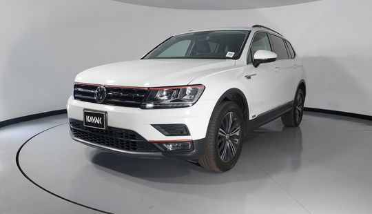 Volkswagen • Tiguan