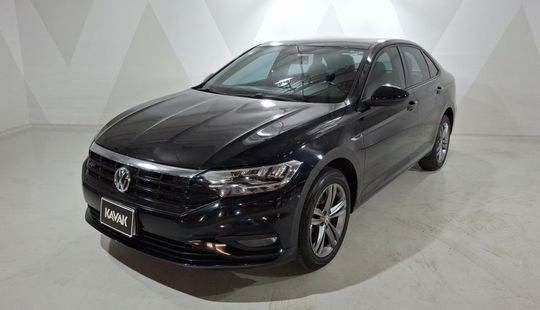 Volkswagen • Jetta